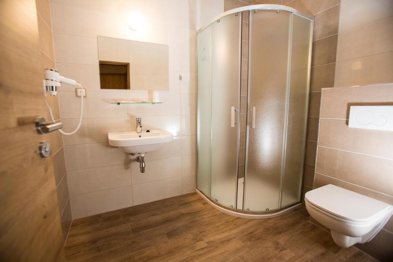 Bily Beranek Hotel Hladov Екстериор снимка
