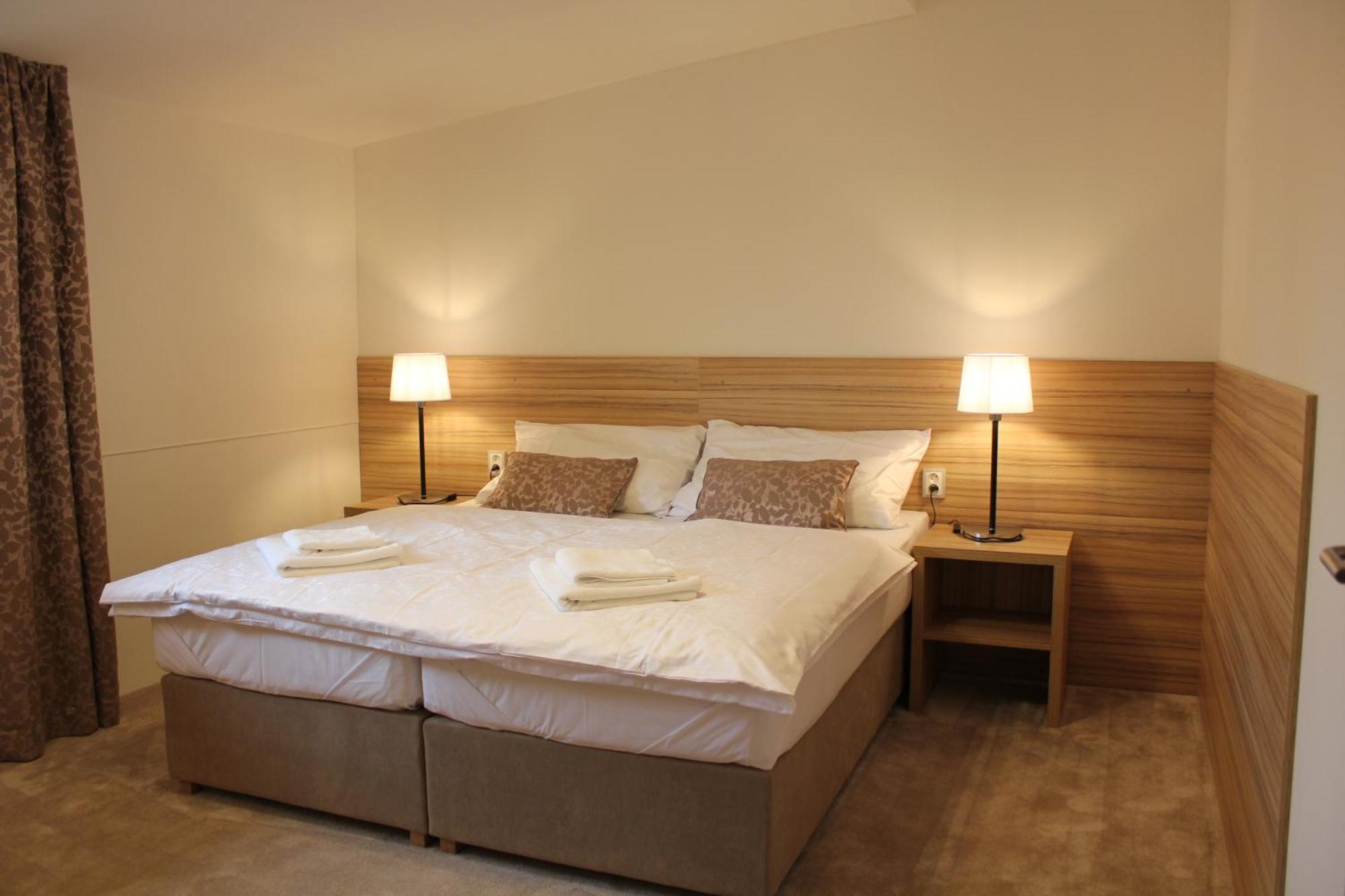 Bily Beranek Hotel Hladov Екстериор снимка