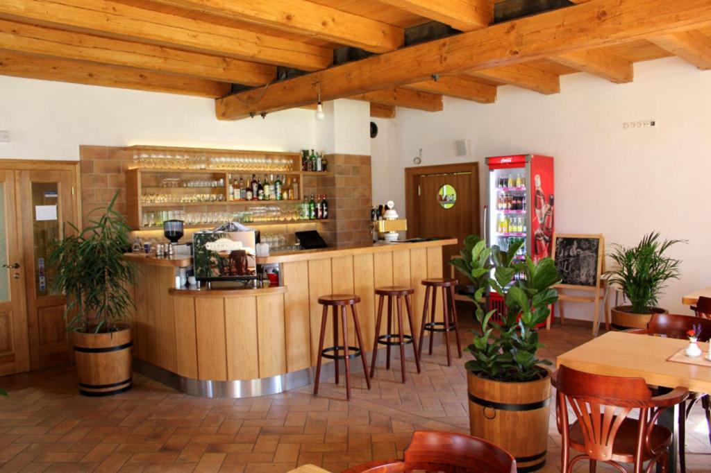 Bily Beranek Hotel Hladov Екстериор снимка